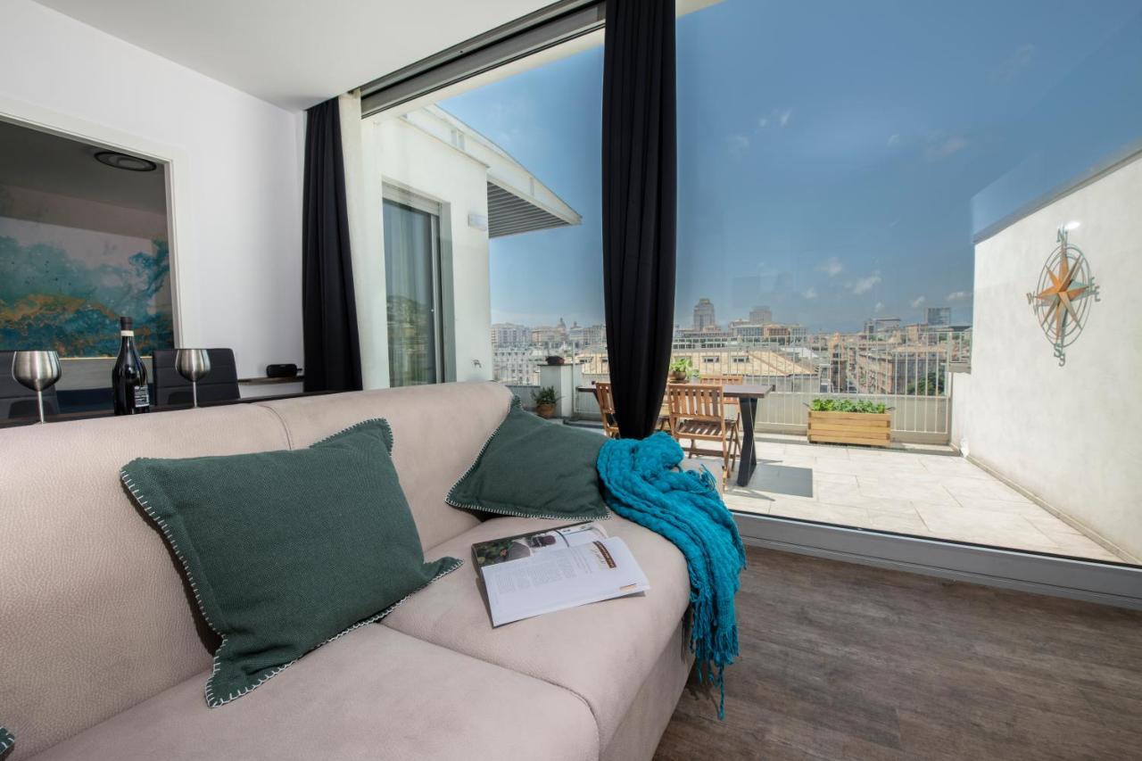 Attico Luxury Con Parcheggio E Terrazza Vista Mozzafiato Apartment Genoa Exterior photo