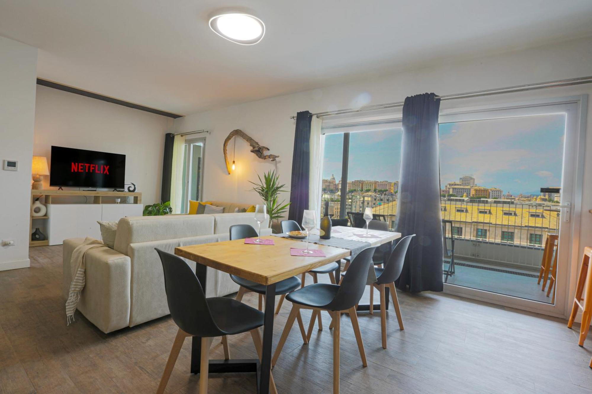 Attico Luxury Con Parcheggio E Terrazza Vista Mozzafiato Apartment Genoa Room photo