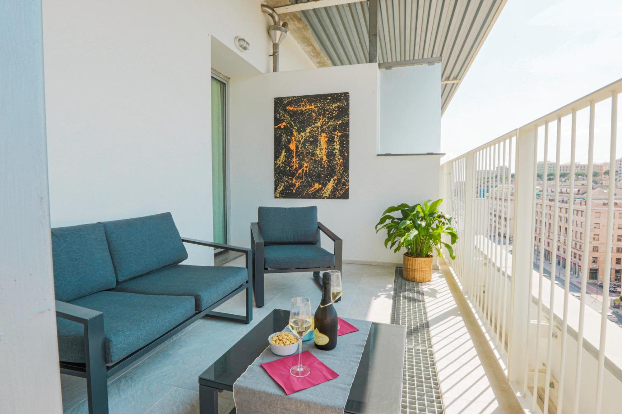 Attico Luxury Con Parcheggio E Terrazza Vista Mozzafiato Apartment Genoa Room photo